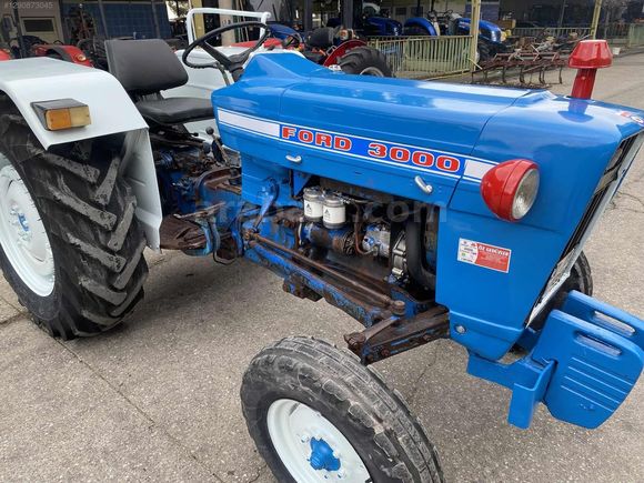 1976 MODEL 3000 FORD
