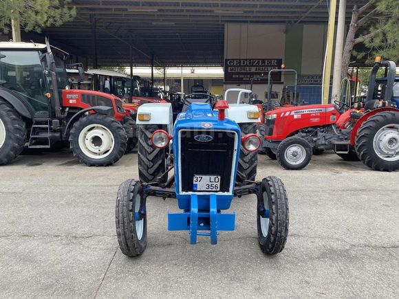 1976 MODEL 3000 FORD