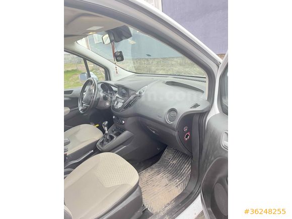 Sahibinden Ford Tourneo Courier 1.5 TDCi Titanium Plus 2019 Model 