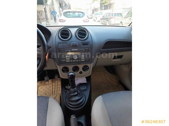 Sahibinden Ford Fiesta 1.4 TDCi Comfort 2006 Model 