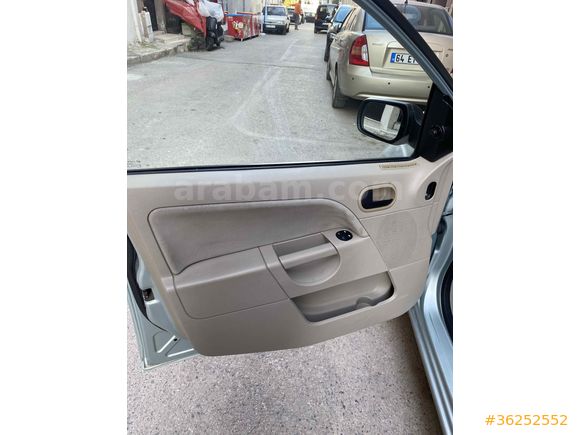 Sahibinden Ford Fiesta 1.4 TDCi Comfort 2004 Model 