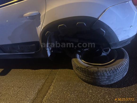 ARAZİ GÖRMEMİŞ 2013 DUSTER 4x2 SORUNSUZ