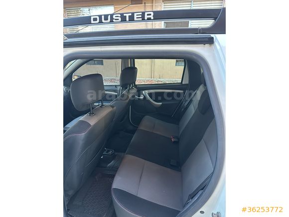 ARAZİ GÖRMEMİŞ 2013 DUSTER 4x2 SORUNSUZ