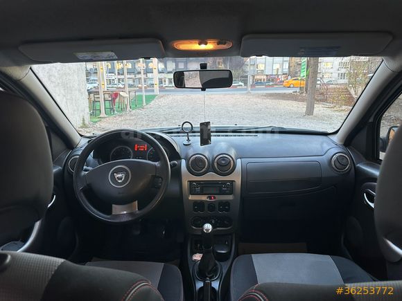 ARAZİ GÖRMEMİŞ 2013 DUSTER 4x2 SORUNSUZ