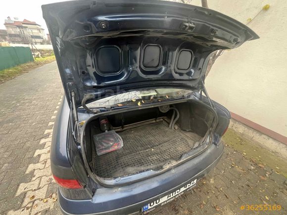 Sahibinden Renault Megane 1.6 RTE 1998 Model 