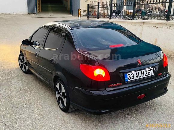 Sahibinden Peugeot 206 1.4 HDi Comfort 2010 Model ağır hasarlı 