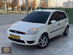 ÖZ IŞIKLI OTOMOTİVDEN 2004 FORD FİESTA 4 PARÇA BOYALI