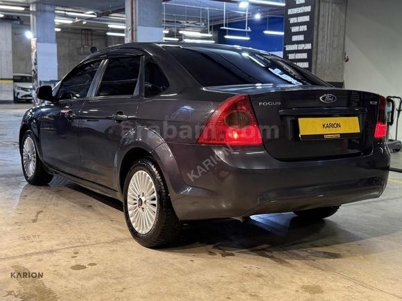 KARION DAN 2011 FORD FOCUS TITANIUM 1.6 TDCI START STOP/MRCK FAR