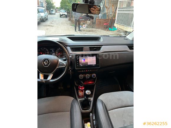 Sahibinden Renault Express Combi 1.5 BlueDCI Touch 2023 Model