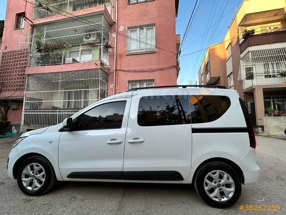 Sahibinden Renault Express Combi 1.5 BlueDCI Touch 2023 Model