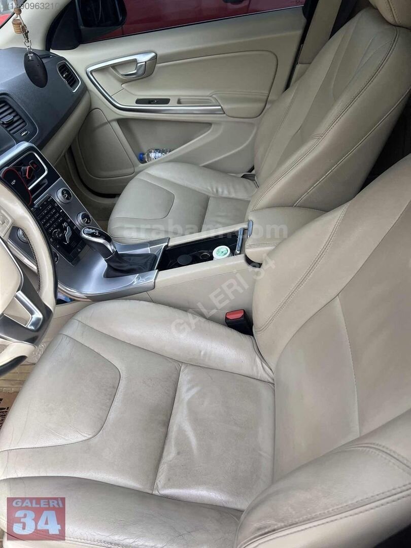 Galeriden Volvo S60 2.0 D Advance 2017 Model Adıyaman 250.000 km Beyaz 2