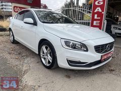 2017 VOLVO S60 190 HP