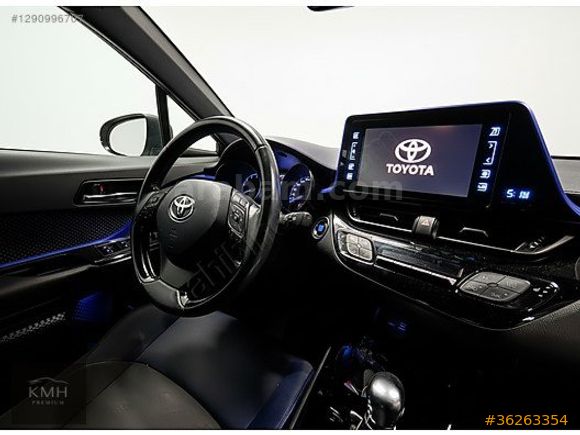 "KMH" 2017 MODEL TOYOTA C-HR DEĞİŞENSİZ ÇİFT RENK&KOLTUK ISITMA
