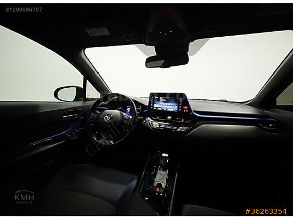"KMH" 2017 MODEL TOYOTA C-HR DEĞİŞENSİZ ÇİFT RENK&KOLTUK ISITMA