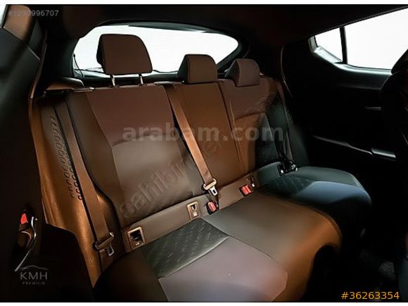 "KMH" 2017 MODEL TOYOTA C-HR DEĞİŞENSİZ ÇİFT RENK&KOLTUK ISITMA