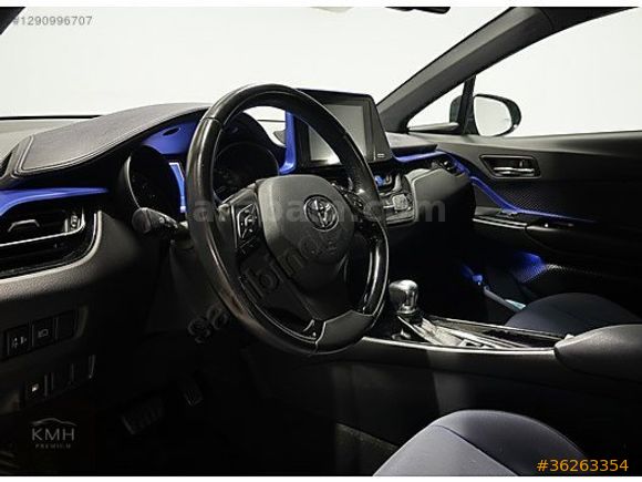 "KMH" 2017 MODEL TOYOTA C-HR DEĞİŞENSİZ ÇİFT RENK&KOLTUK ISITMA