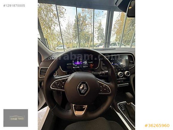 RENAULT MEGAN TOUCH EXTRALI 2025 MODEL