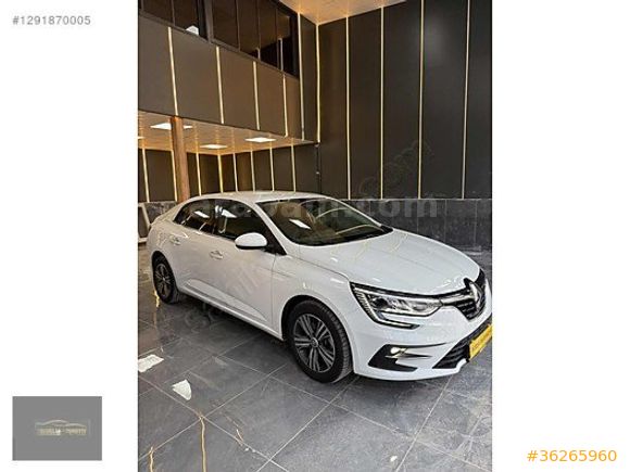RENAULT MEGAN TOUCH EXTRALI 2025 MODEL