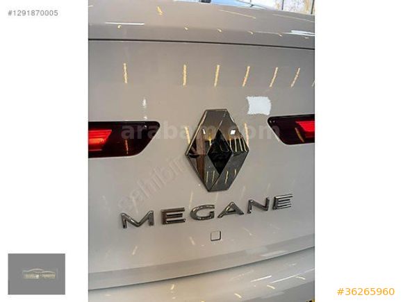 RENAULT MEGAN TOUCH EXTRALI 2025 MODEL