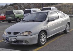 Sahibinden Renault Megane 1.6 Coupe RXI 2000 Model 