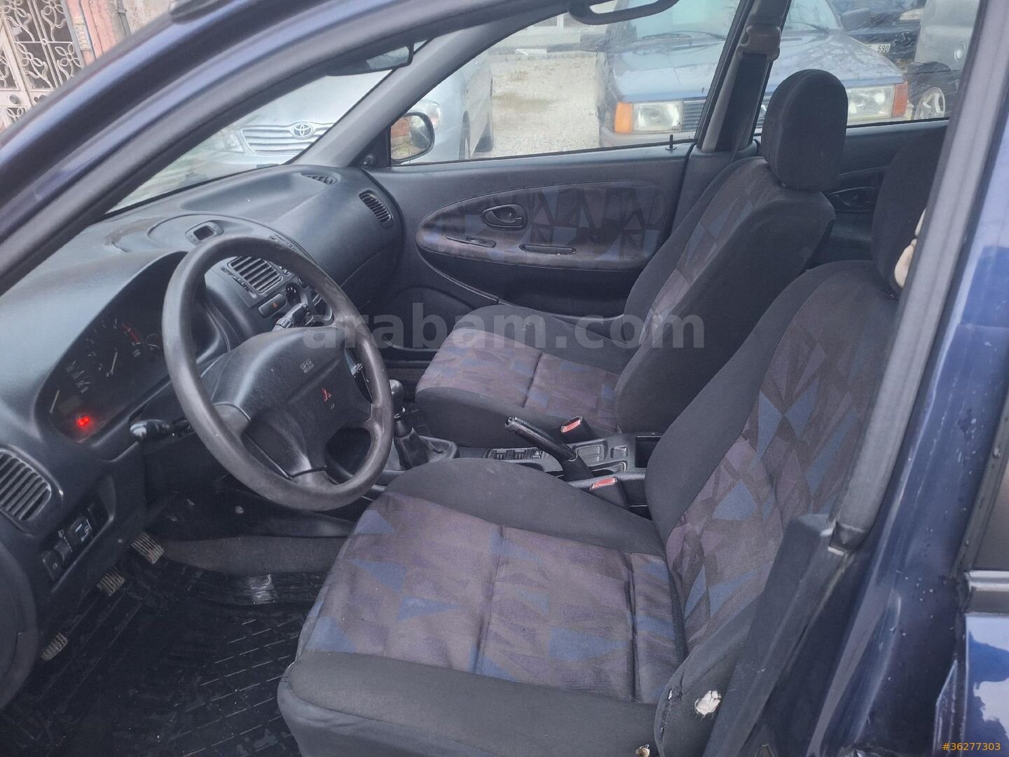 Galeriden Mitsubishi Carisma 1.6 Classic 2000 Model Denizli 200.000 km Mavi (metalik) 7