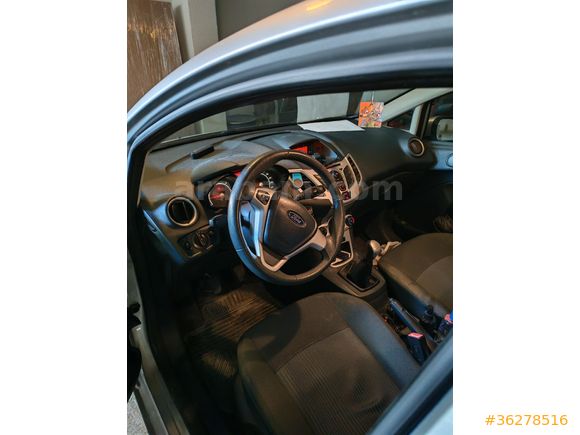 Öğretmenden Ford Fiesta 1.4 TDCi Trend 2012 Model