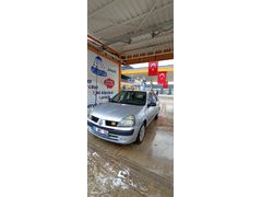 Sahibinden Clio 1.4 Alize 2006 Model Temiz masrafsız aile arabası aracın sıvı bakımları yeni tüp tankı yeni alt takım yeni yapıldı muayene 2 aylık