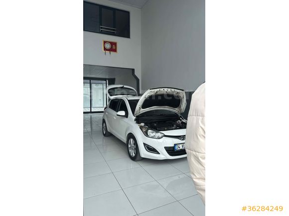 Sahibinden Hyundai i20 1.4 CRDi Sense 2013 Model 