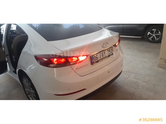 Sahibinden Hyundai Elantra 1.6 CRDi Style Plus 2017 Model