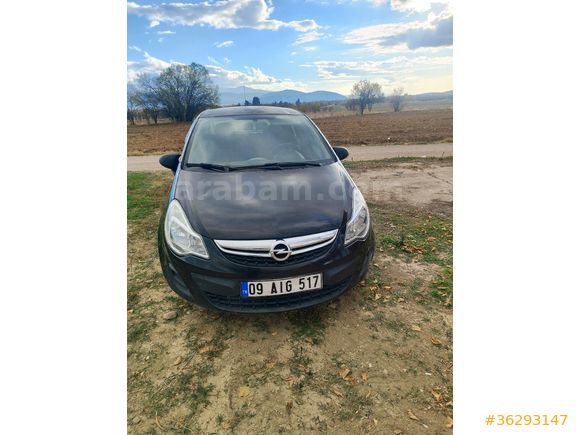 Sahibinden Opel Corsa 1.2 Twinport Essentia 2013 Model  146.000 km Siyah