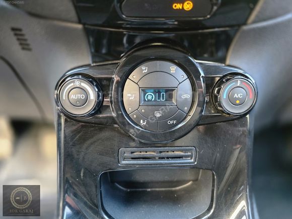 BDR GARAJ'DAN 2013 MODEL FİESTA 1.5 TİTANİUM
