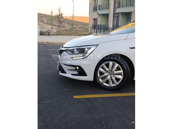 Sahibinden Renault Megane 1.3 TCe Joy Comfort 2022 Model SON FİYATTIR