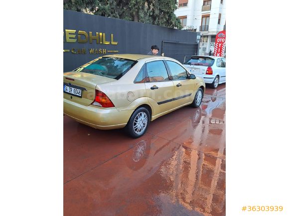 Sahibinden otomatik düşük km.li Ford Focus 1.6 Ghia 2001 Model Afyonkarahisar