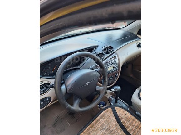 Sahibinden otomatik düşük km.li Ford Focus 1.6 Ghia 2001 Model Afyonkarahisar