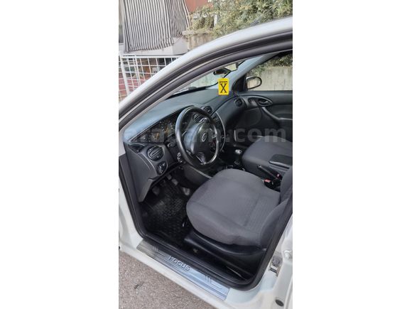 Sahibinden Ford Focus 1.6 Collection 2004 Model  220.000 km Beyaz