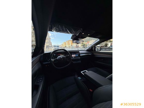 HATASIZ AMBALAJLARI ÜSTÜMDE Sahibinden Renault Megane E-Tech I