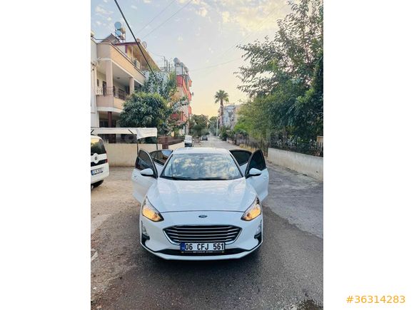 Sahibinden Ford Focus 1.5 TDCi Trend X 2020 Model  210.000 km Beyaz