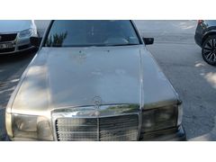 Sahibinden Mercedes - Benz 250  1990 Model isteyen komple aracı alır isteyen mator ve şansuman beraber satılır