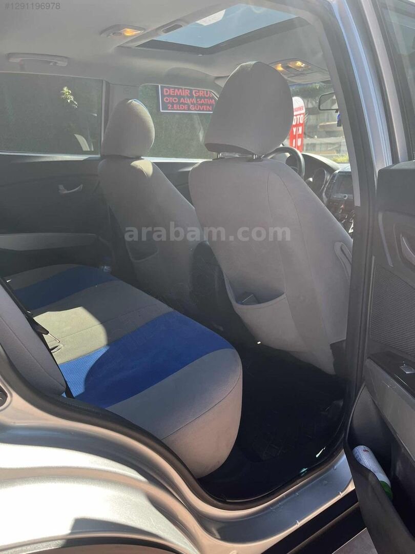 Galeriden KGM SsangYong Tivoli 1.6 D Platinum 2016 Model İstanbul 195.000 km Gri 3
