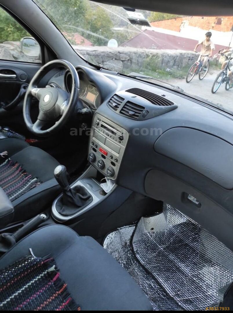 Sahibinden Alfa Romeo 147 1.6 TS Distinctive 2006 Model İstanbul 190.000 km Siyah 7
