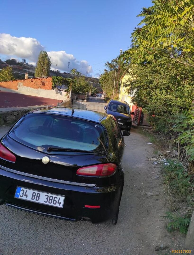 Sahibinden Alfa Romeo 147 1.6 TS Distinctive 2006 Model İstanbul 190.000 km Siyah 6