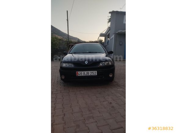 Sahibinden Renault Laguna 1.6 RXE 2002 Model  375.000 km Lacivert