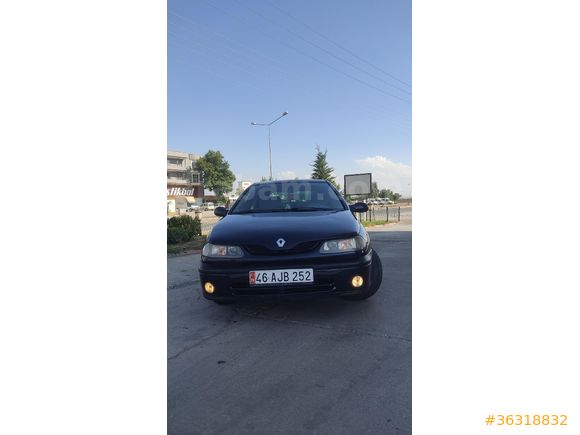 Sahibinden Renault Laguna 1.6 RXE 2002 Model  375.000 km Lacivert