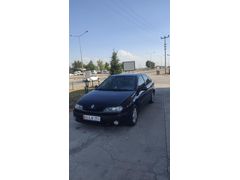 Sahibinden Renault Laguna 1.6 RXE 2002 Model  375.000 km Lacivert