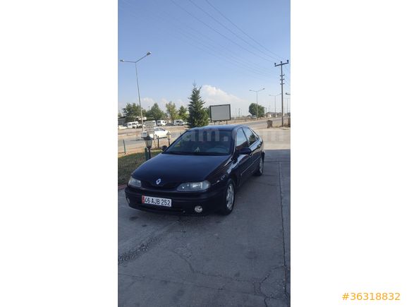 Sahibinden Renault Laguna 1.6 RXE 2002 Model  375.000 km Lacivert
