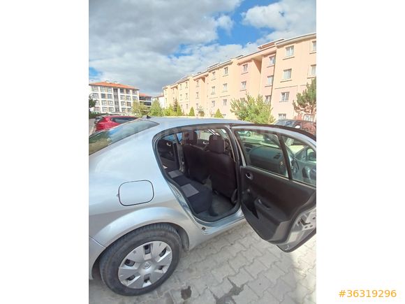 Sahibinden Renault Megane 1.4 Authentique 2006 Model