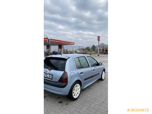 
Sahibinden Renault Clio 1.2 Dynamic 2004  Model 
