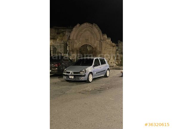 
Sahibinden Renault Clio 1.2 Dynamic 2004  Model 