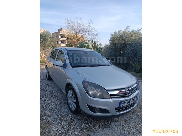 Otomatik Opel Astra 1.3 TDCİ full