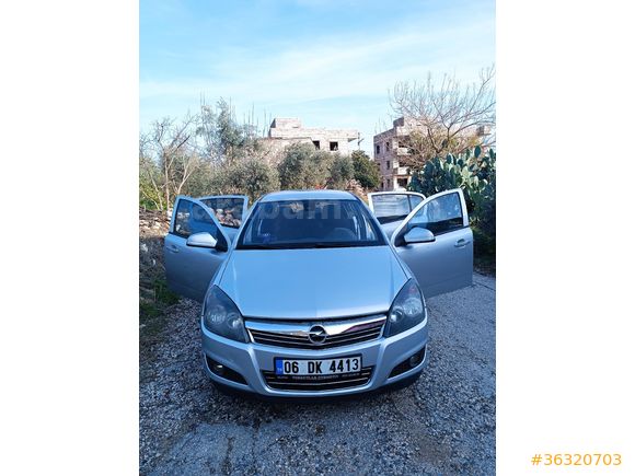 Otomatik Opel Astra 1.3 TDCİ full